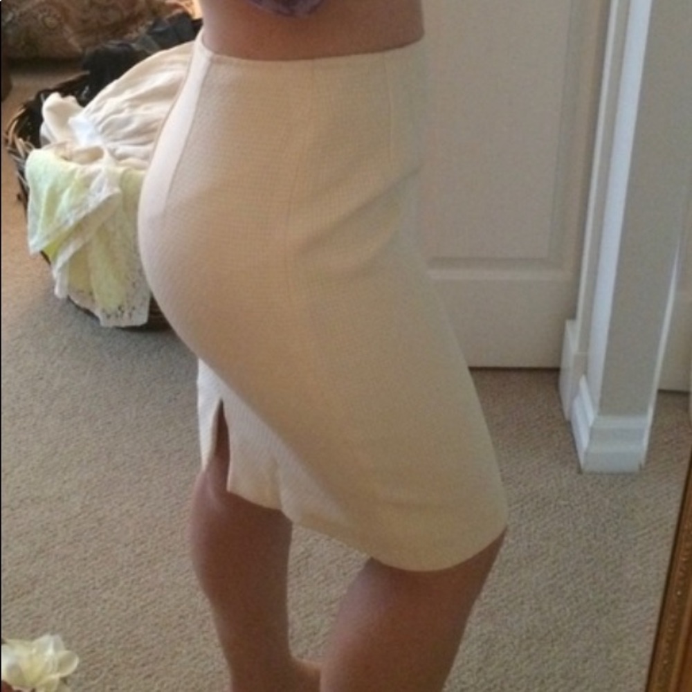 SALE! VALENTINO- Cream Twead Pencil Skirt